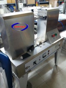 Máy hàn đáy tuýp, máy niêm phong tuýp kem (NNNP-01)  là dòng máy mới cung cấp nhằm đóng nắp nhiều loại sản phẩm dạng kem, rắn, như kem đánh răng, sữa rửa mặt, mỹ phẩm…